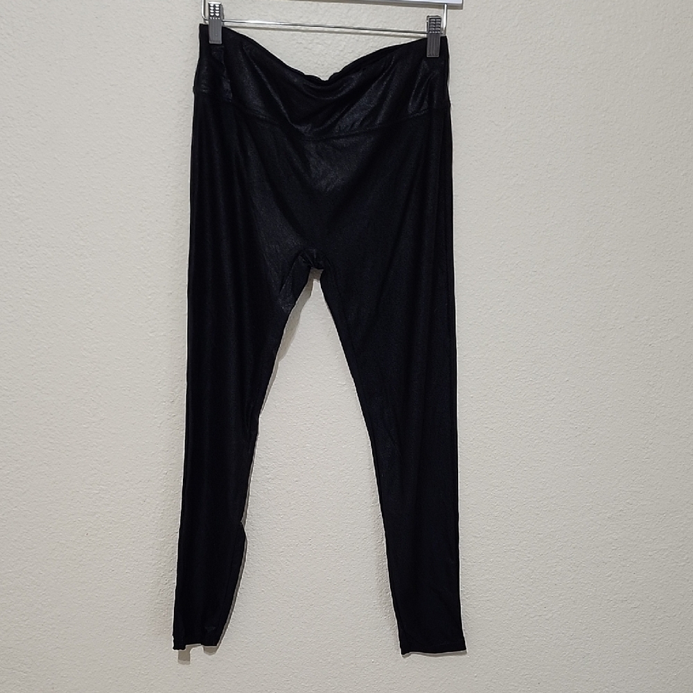 Chic Black Leggings - Picture 1 of 7